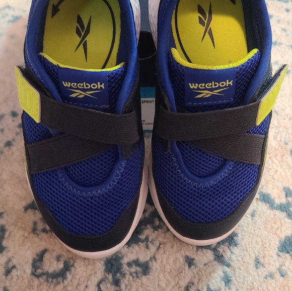 Weebok by Reebox Toddler sneakers - Picture 3 of 4